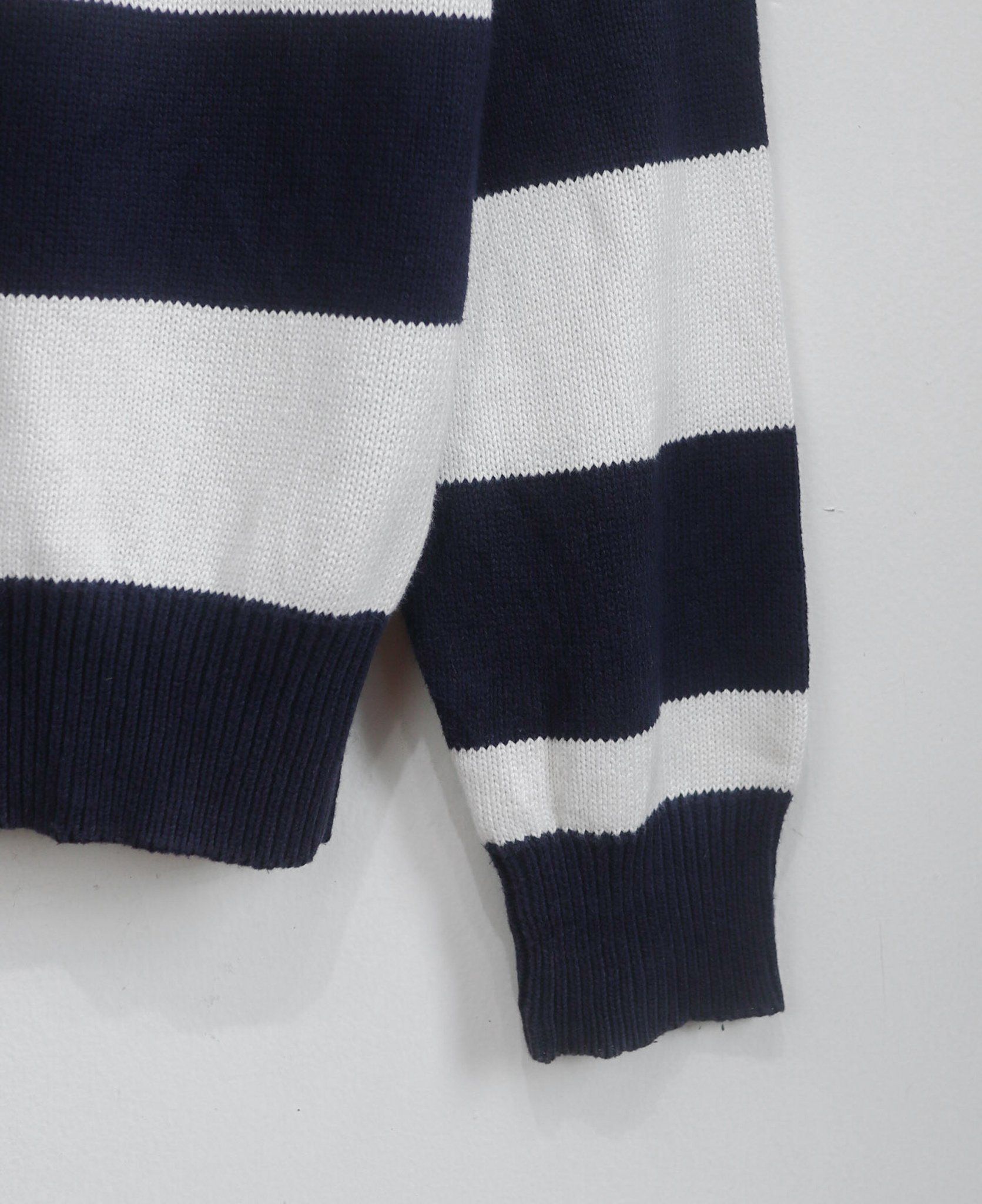 12.17.23 - VTG KNIT SWEATSHIRT - NAUTICA 