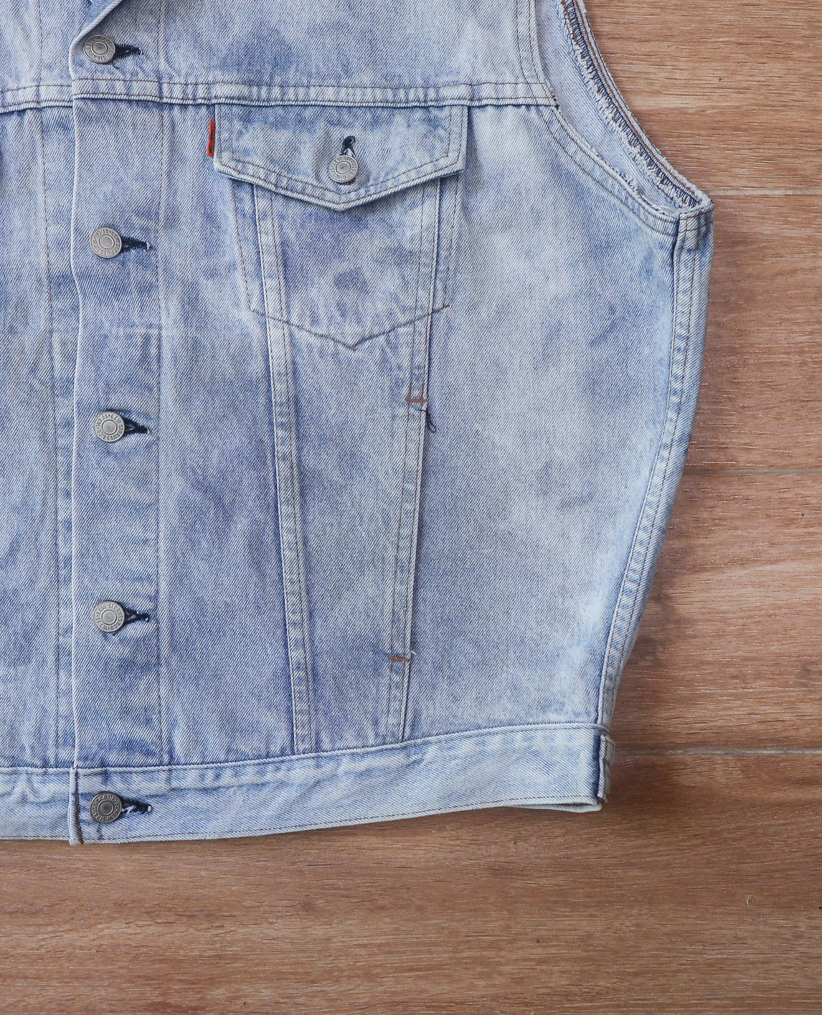  07.03.24 - VTG DENIM VEST JACKET - LEVI'S 90s 