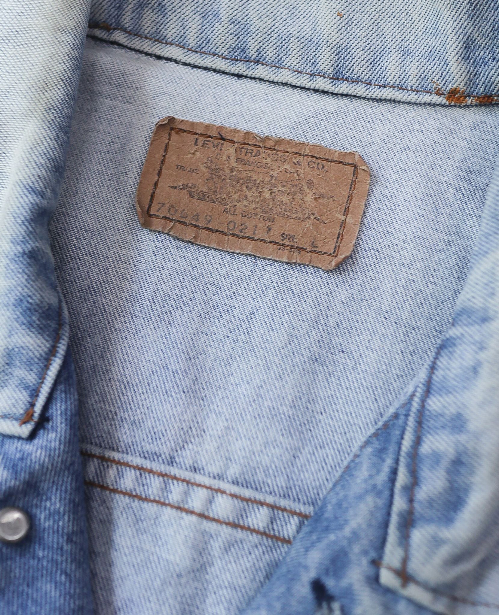  07.03.24 - VTG DENIM VEST JACKET - LEVI'S 90s 