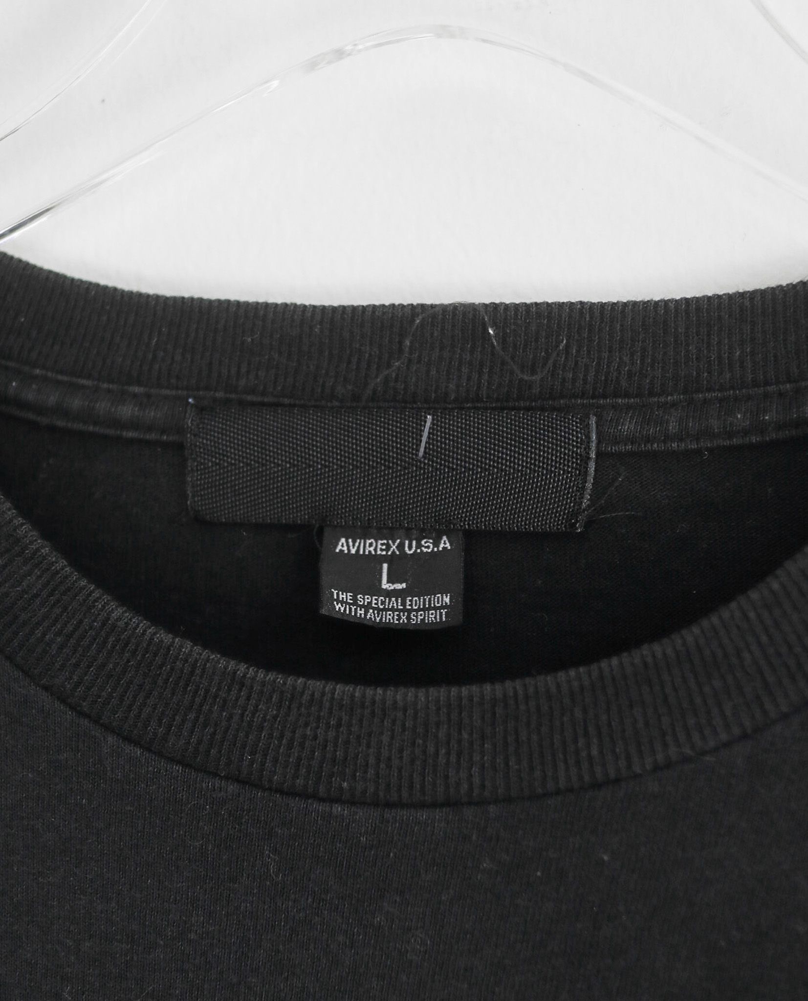  05.19.23 - VTG T-SHIRT - AVIREX USA 