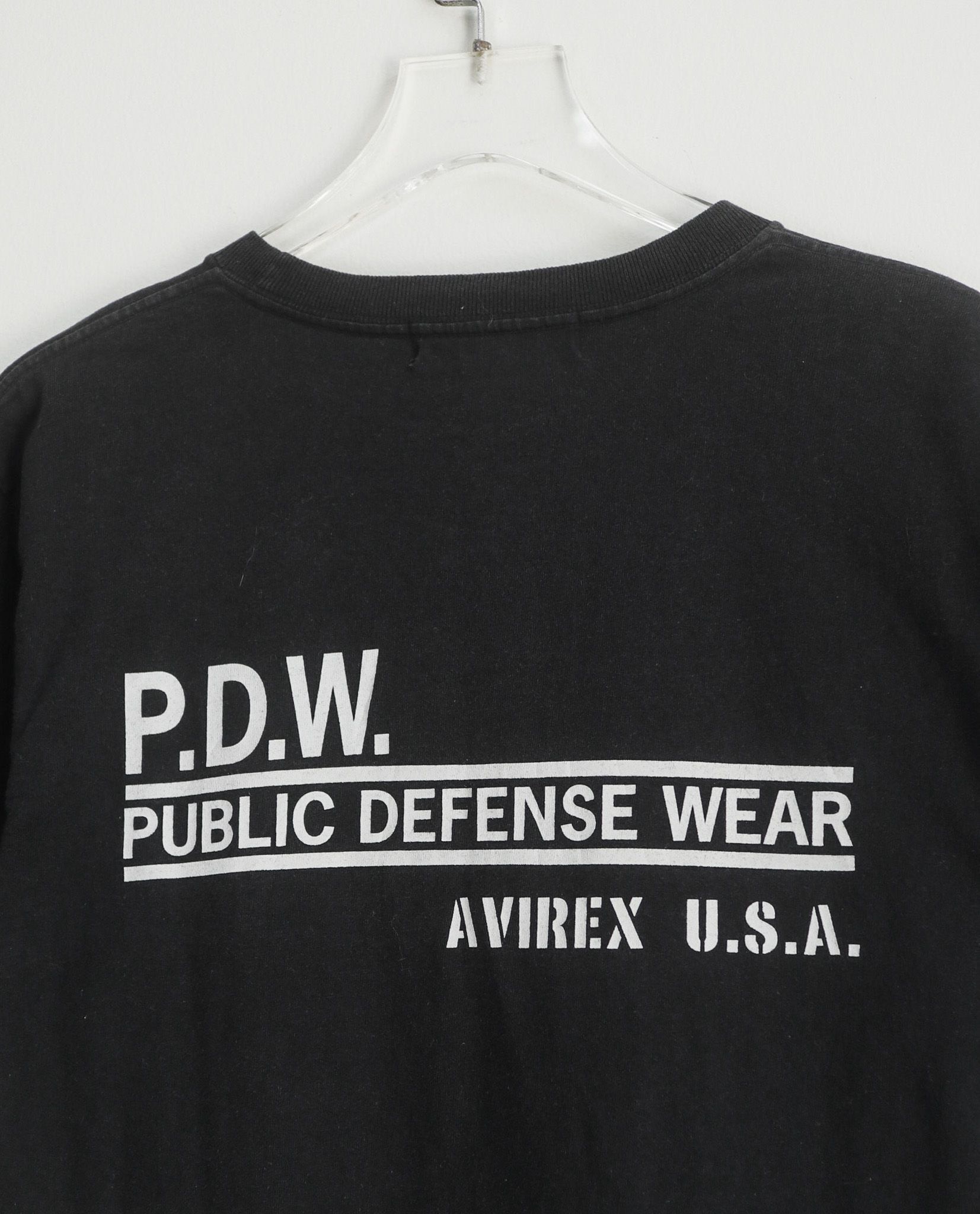  05.19.23 - VTG T-SHIRT - AVIREX USA 
