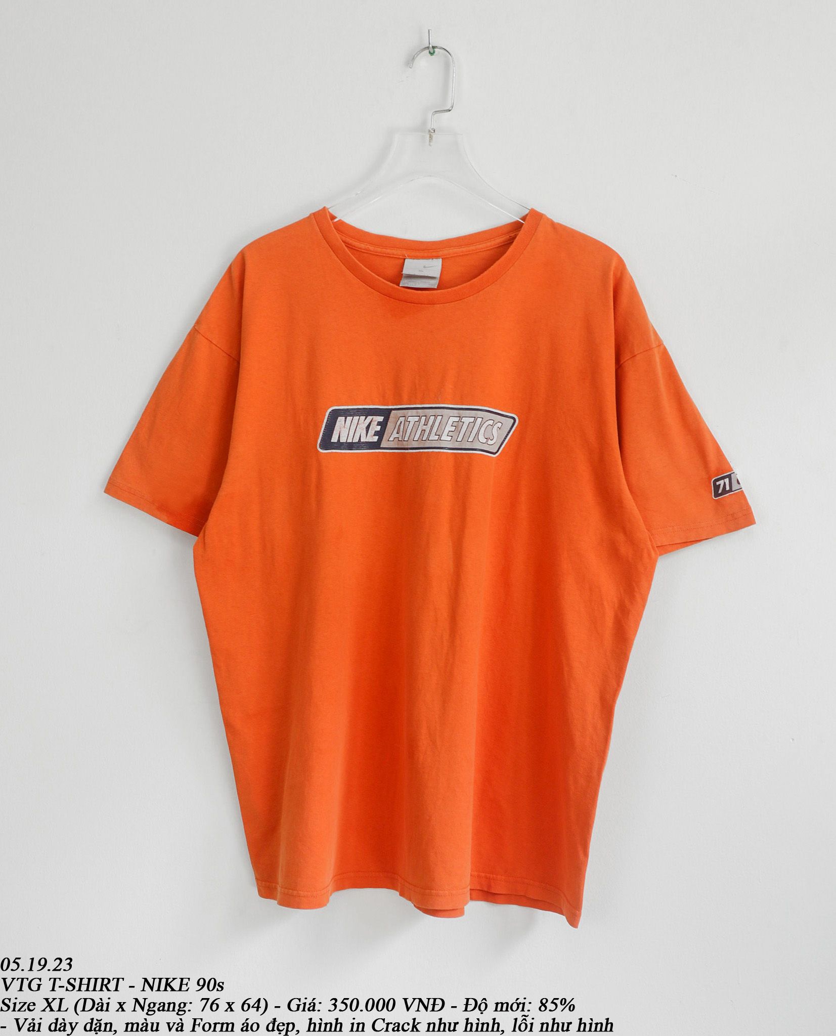  05.19.23 - VTG T-SHIRT - NIKE 90s 