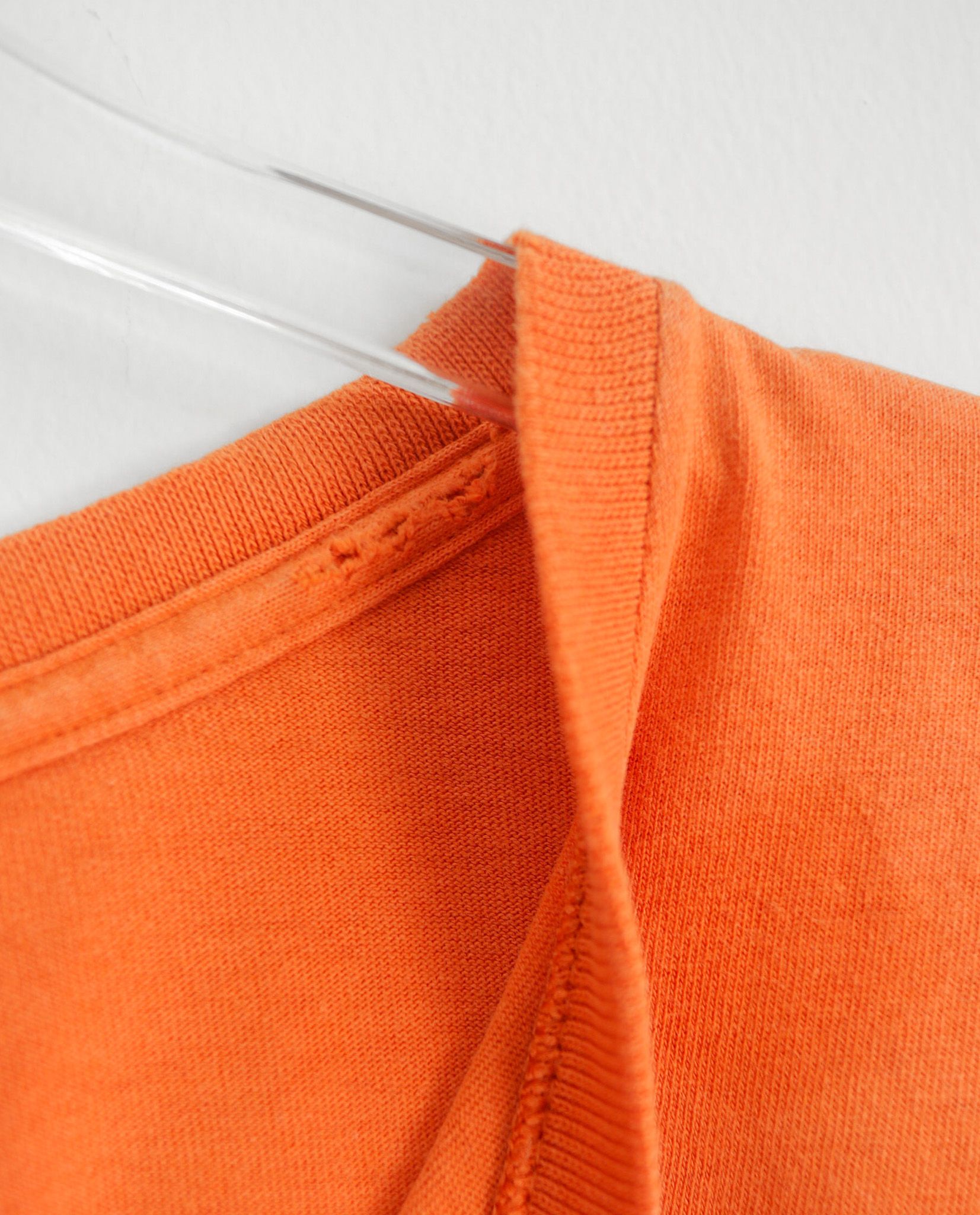  05.19.23 - VTG T-SHIRT - NIKE 90s 