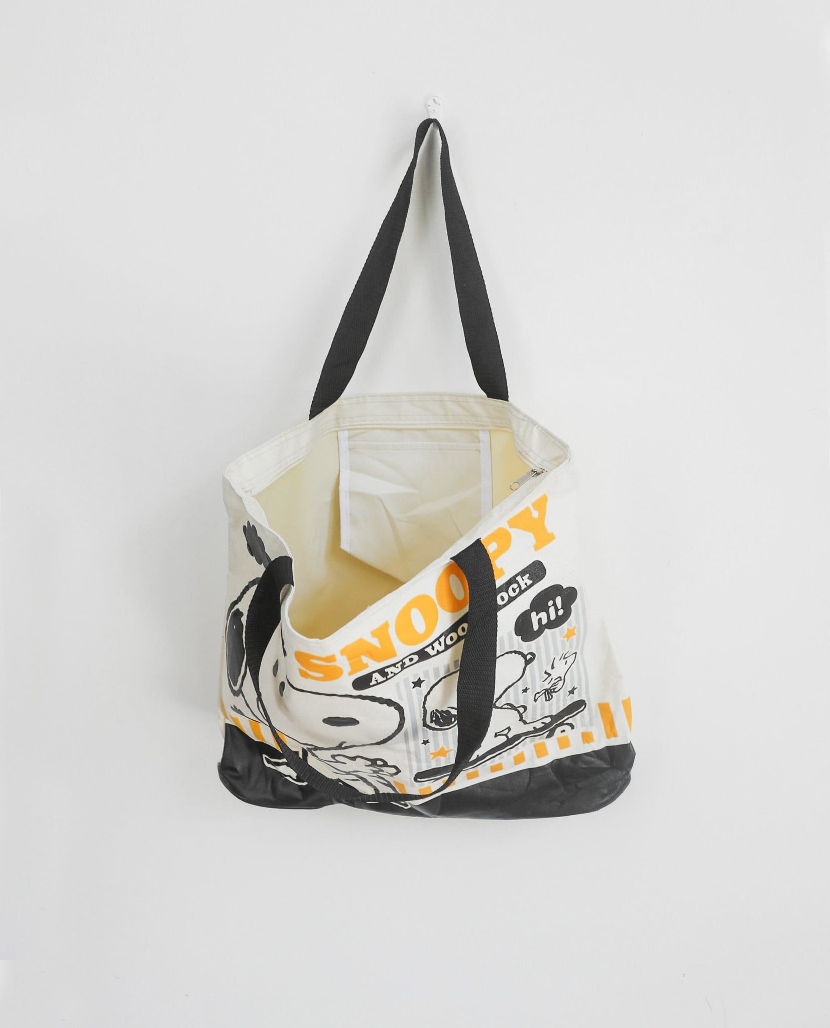  05.22.23 - VTG BAG - PEANUTS 