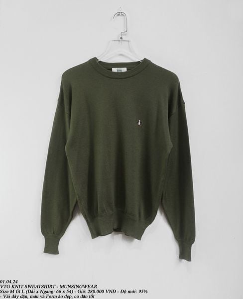  01.04.24 - VTG KNIT SWEATSHIRT - MUNSINGWEAR 