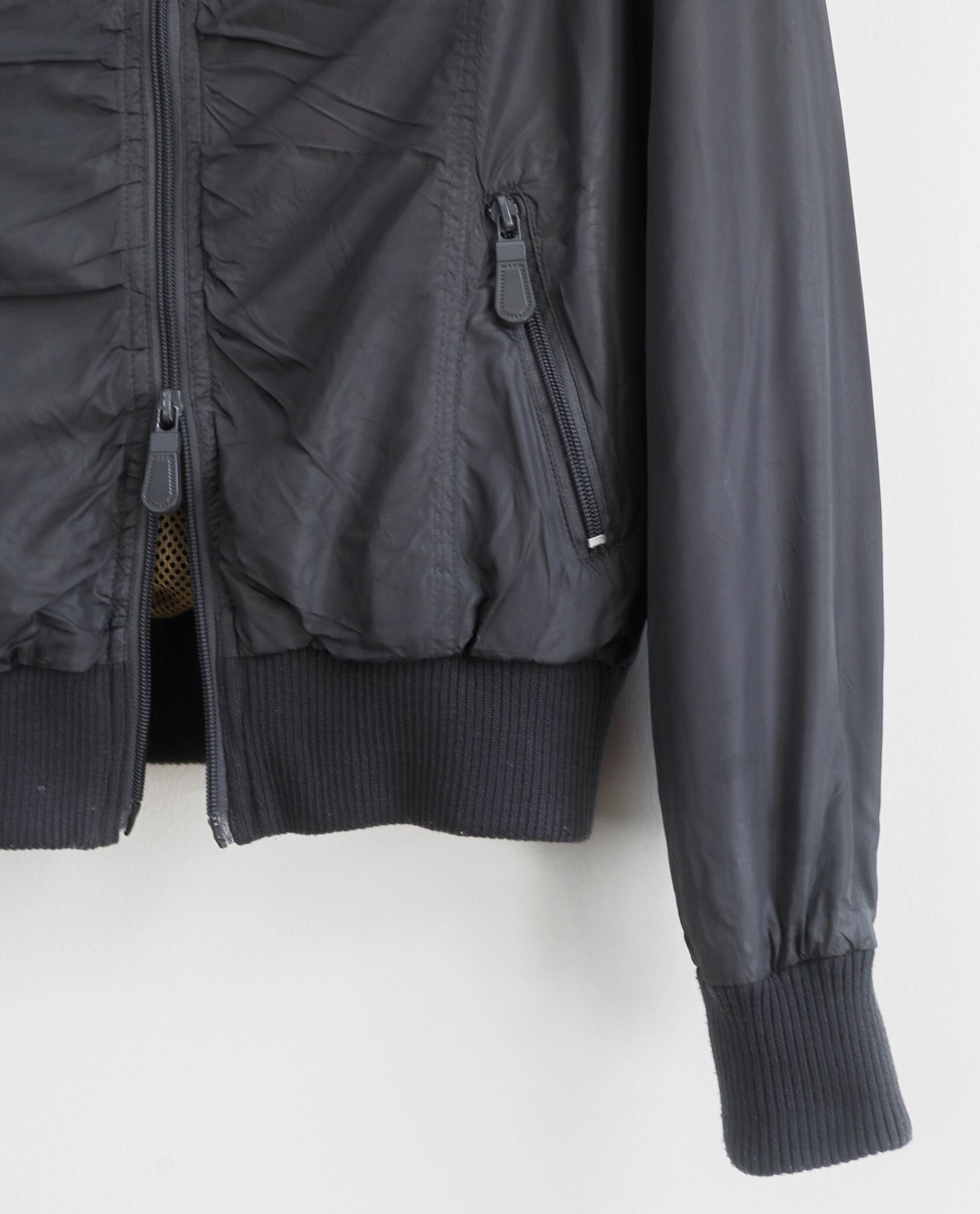  06.05.23 (BLK) - VTG CROPPED NYLON JACKET - MISS ARTEMIS 