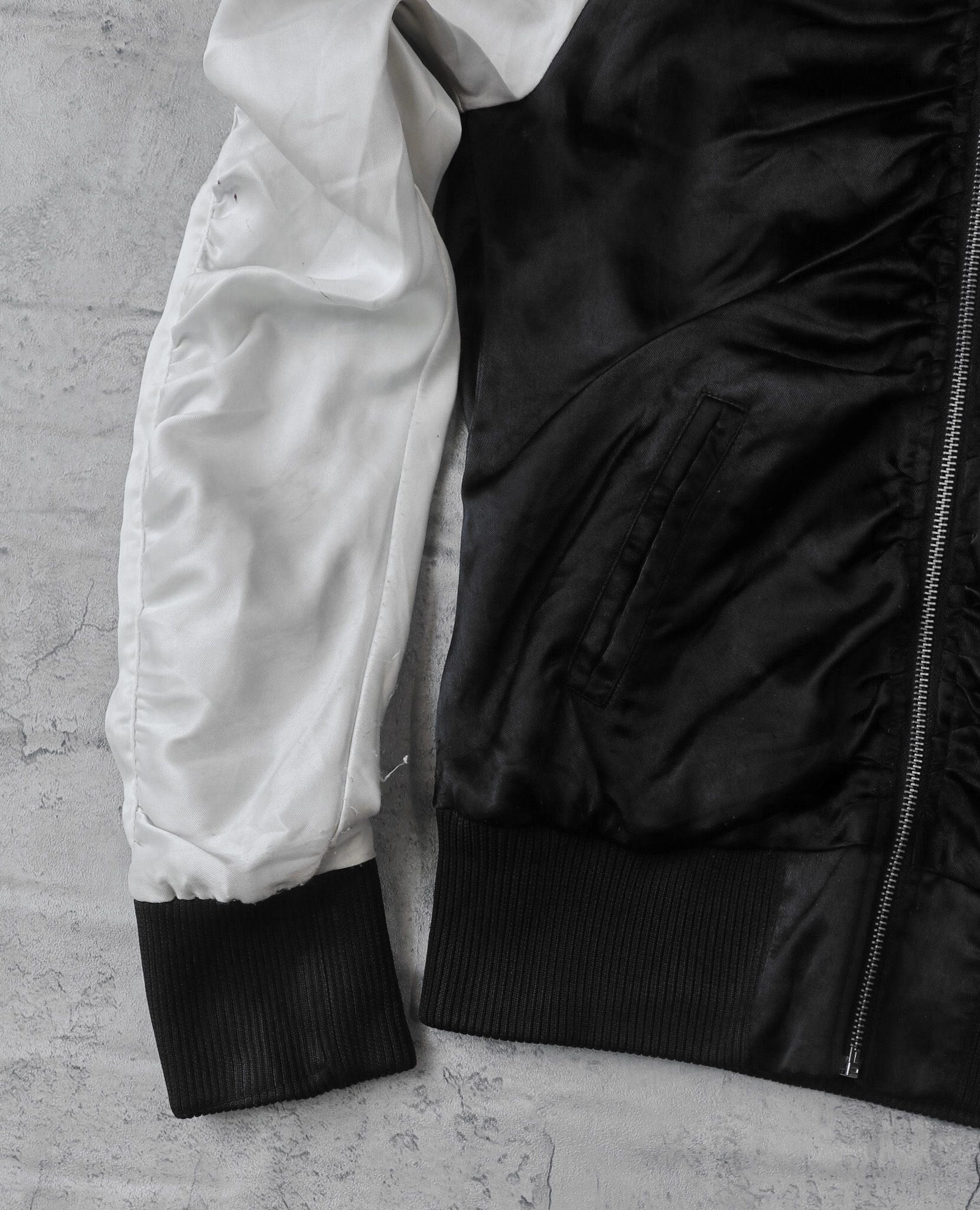  08.11.23 - VTG CROPPED SUKAJAN JACKET - SHAKE SHAKE 