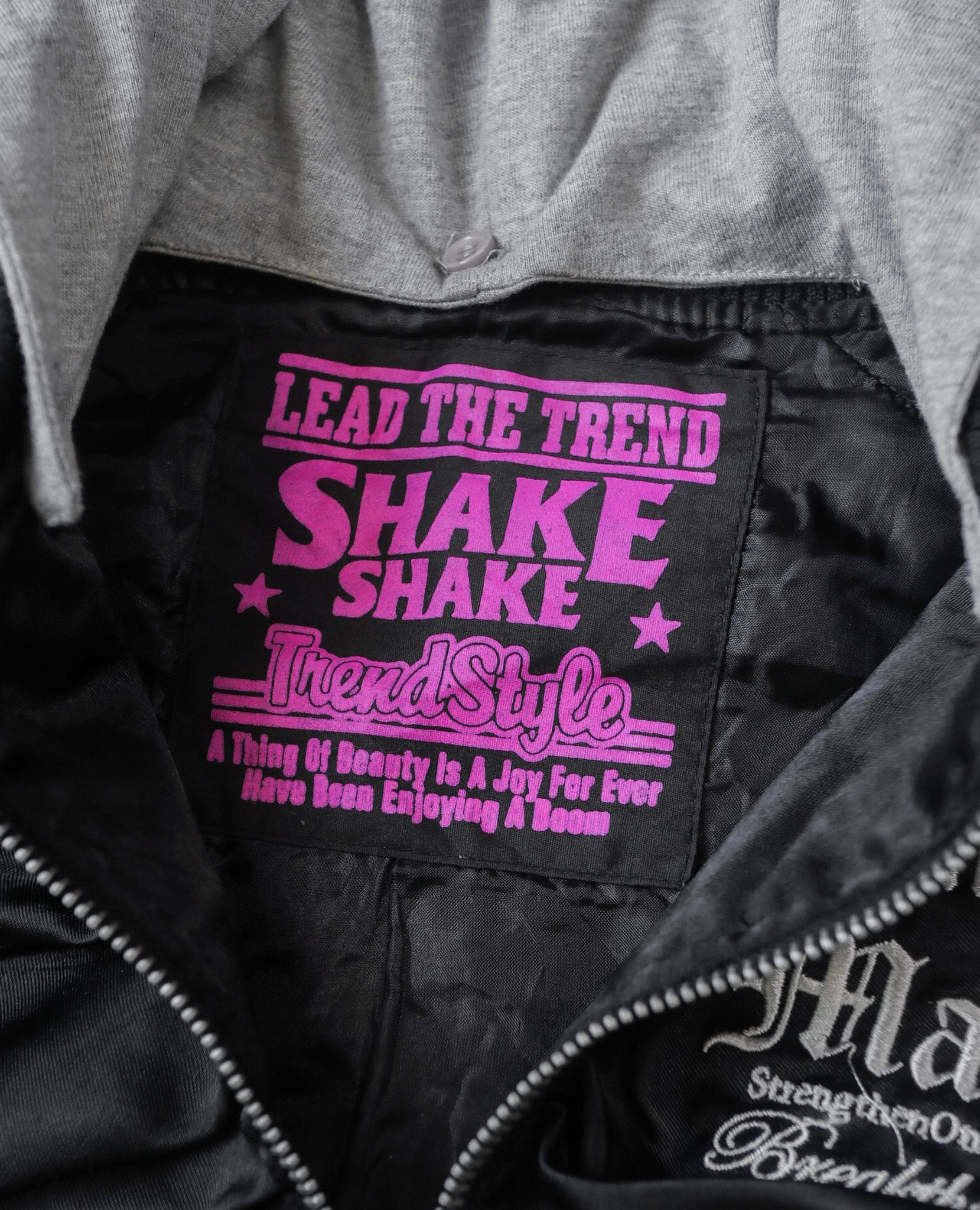  08.11.23 - VTG CROPPED SUKAJAN JACKET - SHAKE SHAKE 