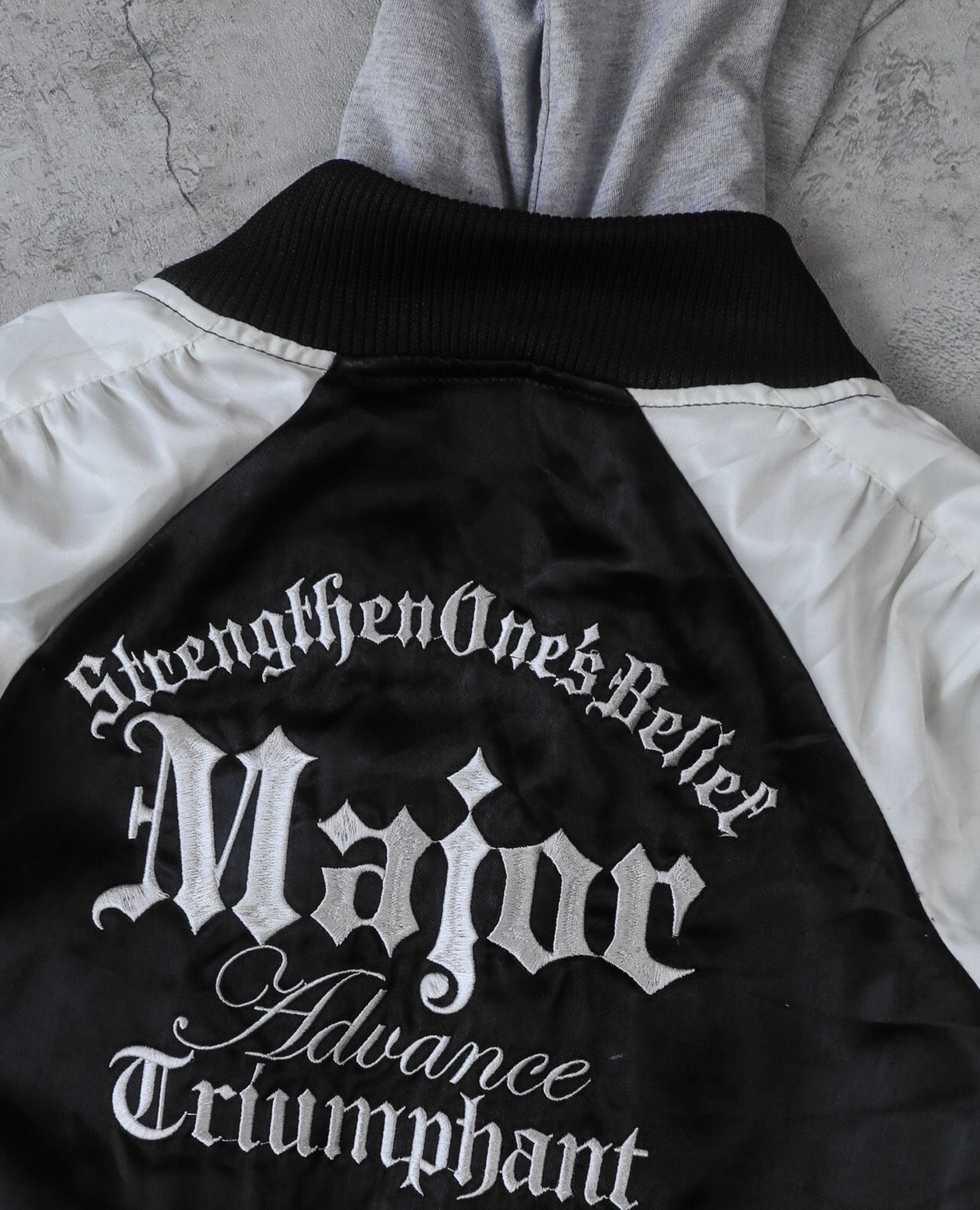  08.11.23 - VTG CROPPED SUKAJAN JACKET - SHAKE SHAKE 