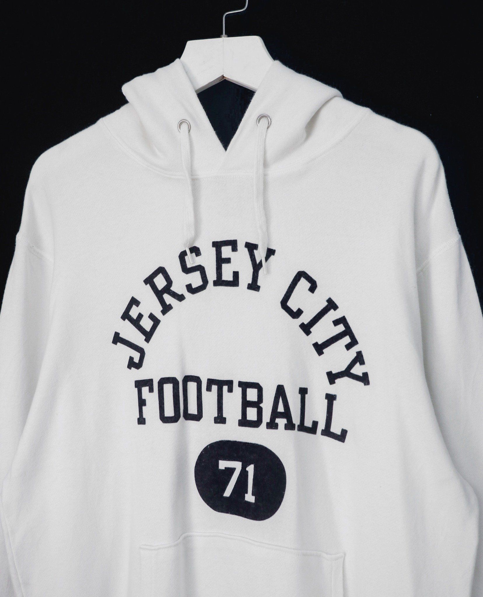  12.26.22 - VTG PULLOVER HOODIE - CHAMPION 
