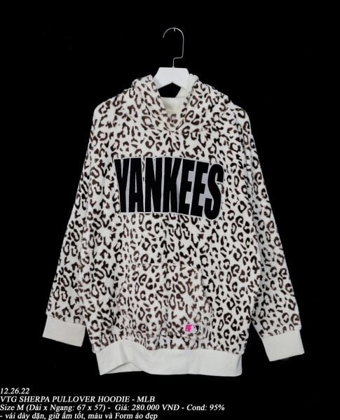  12.26.22 - VTG SHERPA PULLOVER HOODIE - MLB 