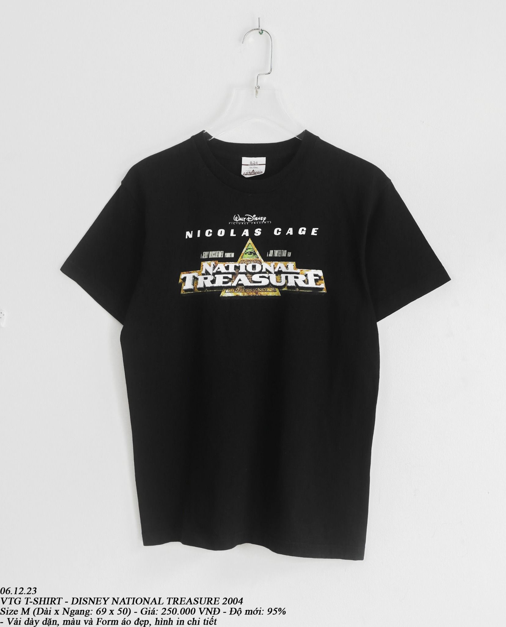  06.12.23 - VTG T-SHIRT - DISNEY NATIONAL TREASURE 2004 