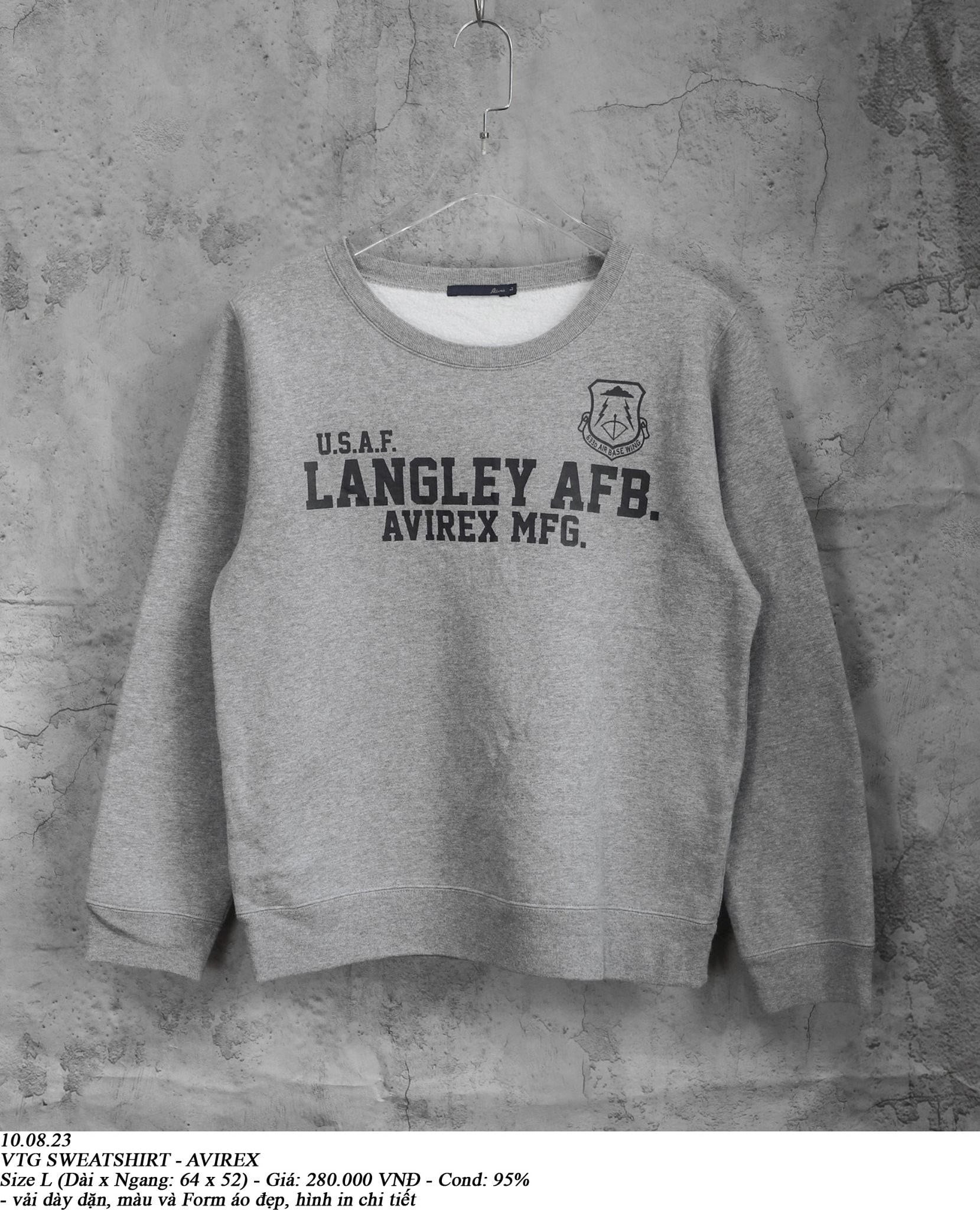  10.08.23 - VTG SWEATSHIRT - AVIREX 