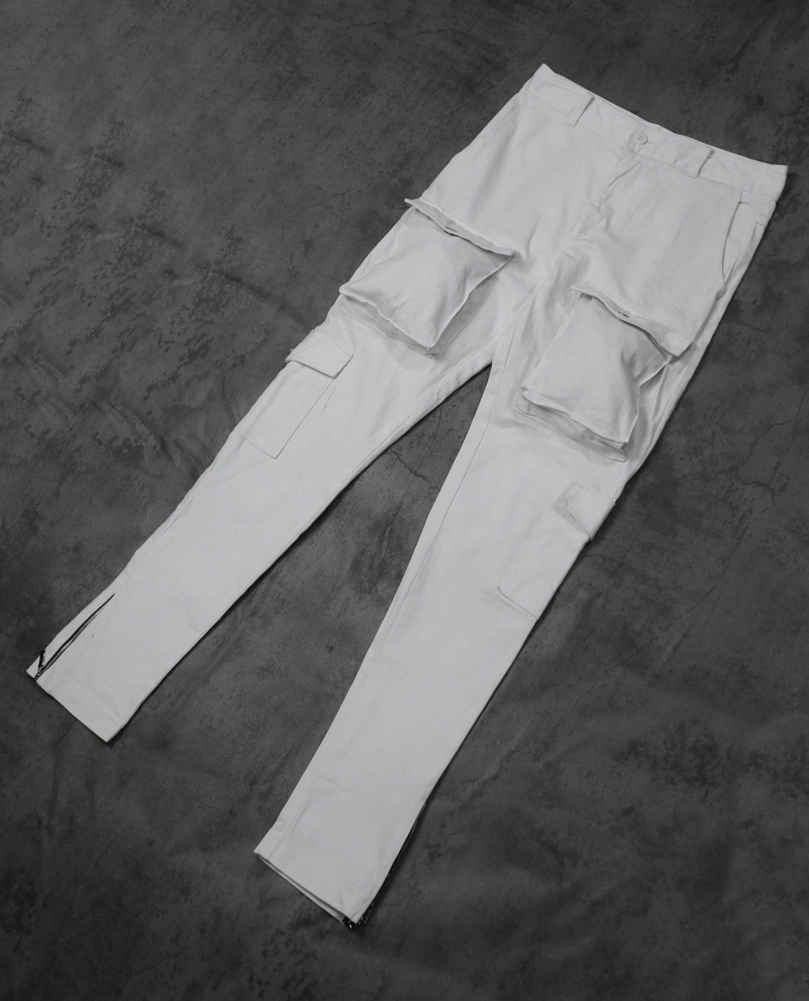  12.29.22 - VTG CARGO PANTS 