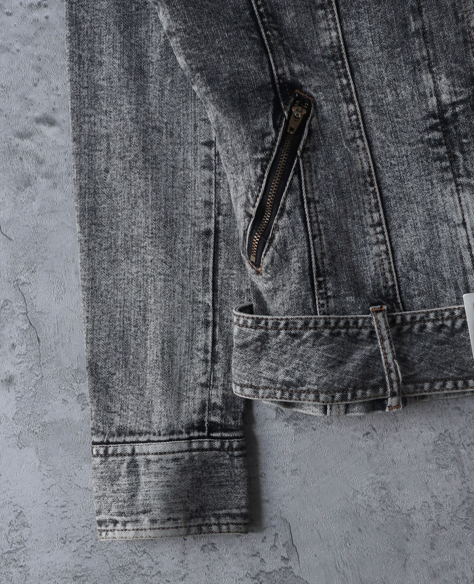  02.23.24 - VTG CROPPED DENIM BIKER JACKET - IN THE ATTIC 
