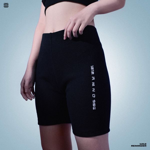 LOGO BIKER SHORT RIBBED BLACK