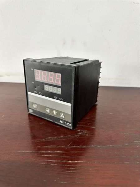 Đồng hồ nhiệt REX-C900