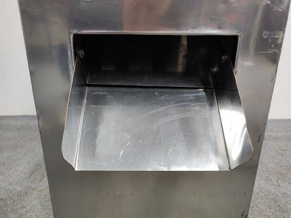 Máy thái thịt tươi sống DJQ-B2 (7mm)