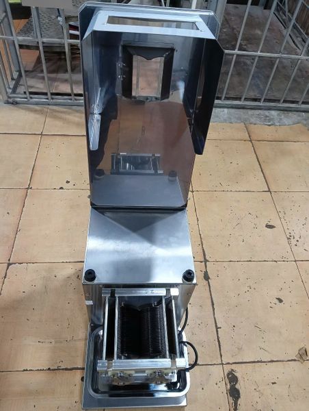 Máy thái thịt tươi sống QX-260-3mm