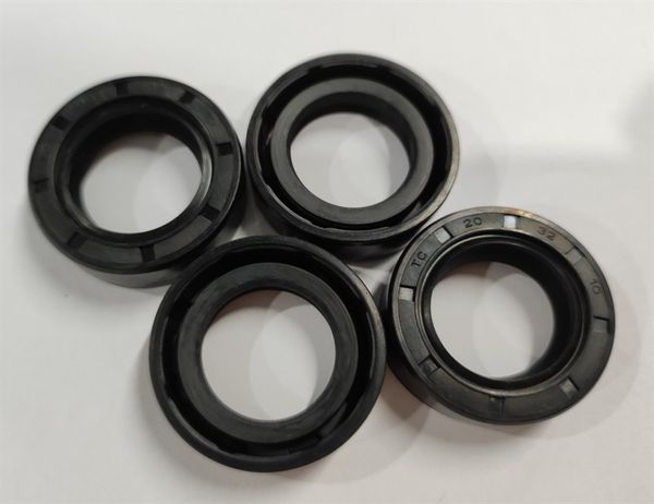 Linh kiện - Phớt chống nước TC 20-32-10