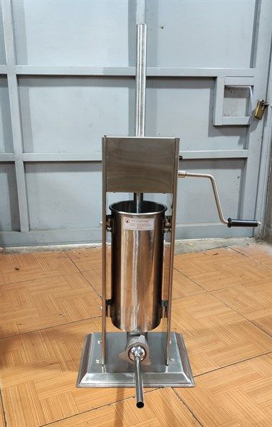 Máy đùn xúc xích quay tay 5L