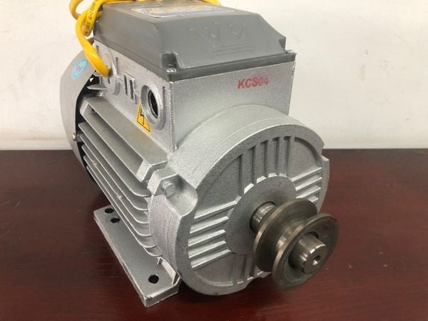 Động cơ Toàn Phát 220V-1.1KW