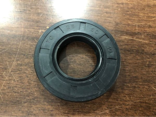 Linh kiện - Phớt chống nước TC 25-50-10