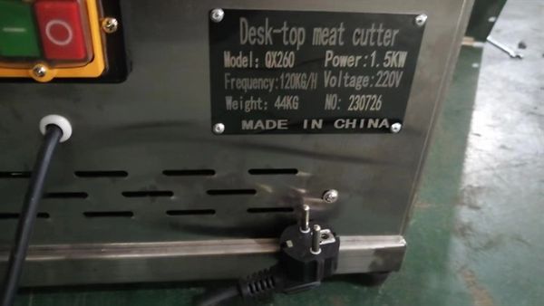 Máy thái thịt QX-260-2mm