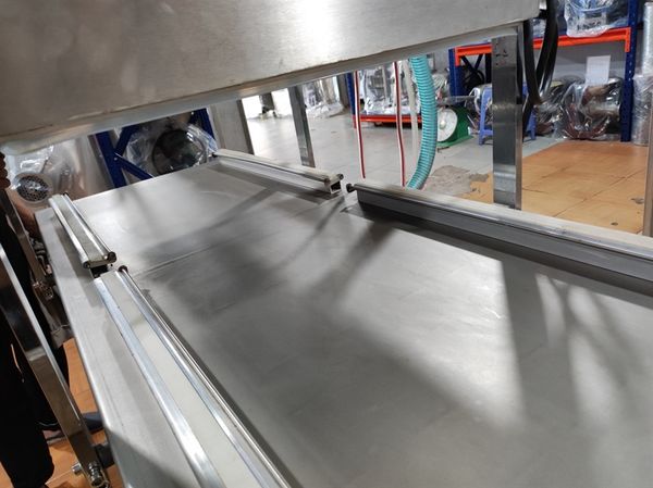 Máy đóng gói hút chân không 2 buồng DZQ600/2SA