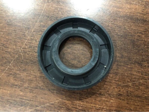 Linh kiện - Phớt chống nước TC 20-40-7