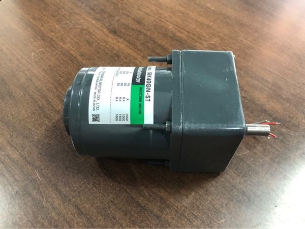 Động cơ 5IK40GN-ST Nhật Bản dùng cho máy đùn xúc xích 10L