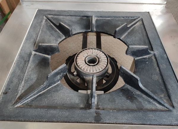Bếp gas đơn công nghiệp QT-BGCN-50*50