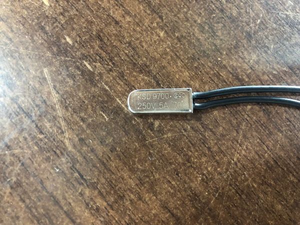 Linh kiện - Rơ le nhiệt chống quá tải động cơ KSD9790-250V-5A-70•C