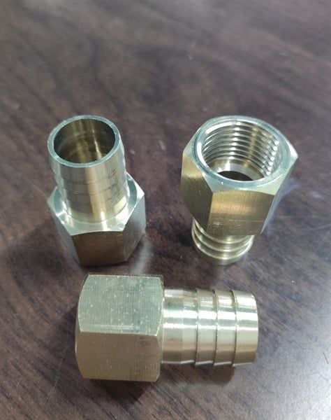 Nối thau ren trong đuôi chuột (RT 21mm x ĐC 18mm)