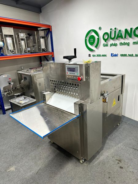 Máy thái thịt 4 khe QP-4