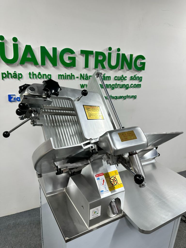 Máy thái thịt đông lạnh TC360