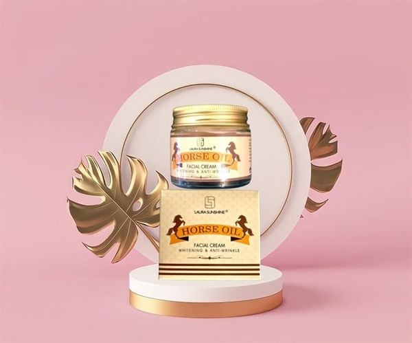  Kem dưỡng chiết xuất Dầu Ngựa Horse Oil Facial Cream Laura Sunshine Nhật Kim Anh 70gr 