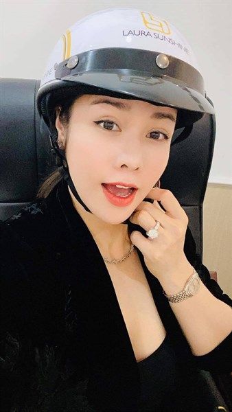  Nón bảo hiểm Laura Sunshine không kính 