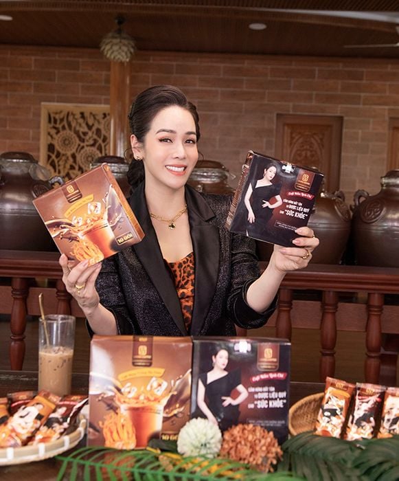  Cà phê nấm Linh chi Laura Coffee - Laura Sunshine Nhật Kim Anh 