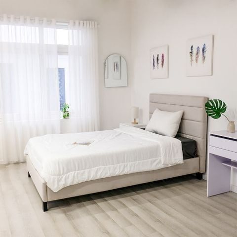 Queen Bed