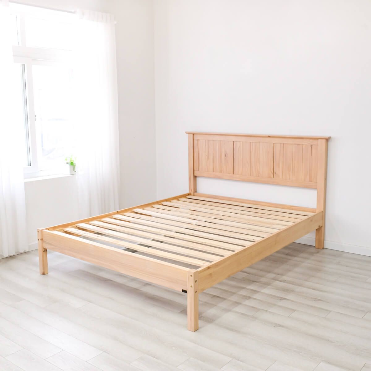 FREEZING WOODEN BED BEYOURs GIƯỜNG GỖ FREEZING NATURAL