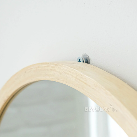 Wall-Mounted Mirror Mia