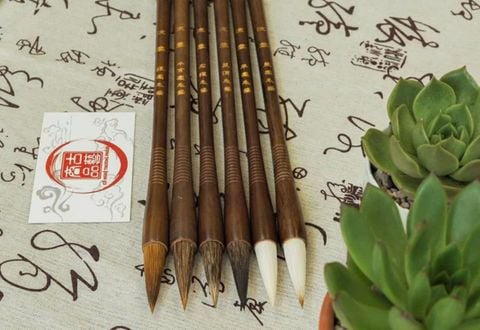 Bút thư pháp Liễu Tuyết chuyên viết trung tự, chất lông tự nhiên