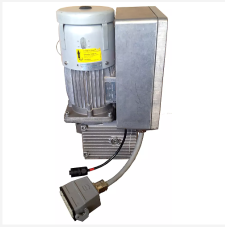 Tời kéo di động Tirak có kết nối với hộp điều khiển trung tâm