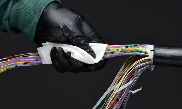 DUNG DỊCH TẨY RỬA DUNG MÔI ĐA NĂNG POLYWATER ® SQEENKYKLEEN™