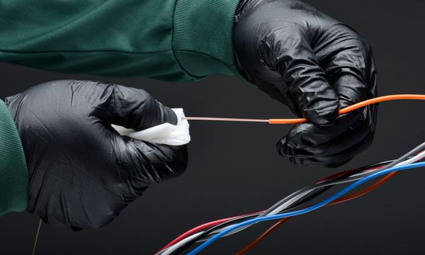 DUNG DỊCH TẨY RỬA DUNG MÔI ĐA NĂNG POLYWATER ® SQEENKYKLEEN™