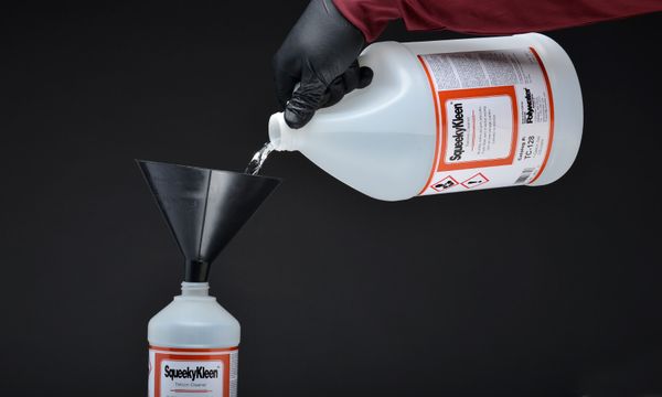 DUNG DỊCH TẨY RỬA DUNG MÔI ĐA NĂNG POLYWATER ® SQEENKYKLEEN™