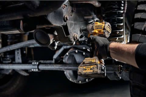 Máy siết bu lông dùng pin ATOMIC™ 20V MAX* 1/2 in.