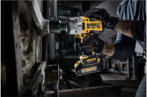 Cờ lê tác động không dây không chổi than XR® 1/2 inch mô-men xoắn cao 20V MAX* có đe vòng Hog