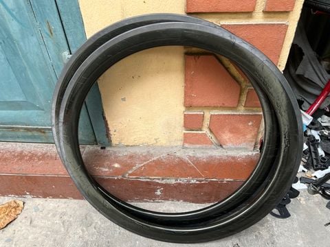 Vành carbon vân đá không lan tubular